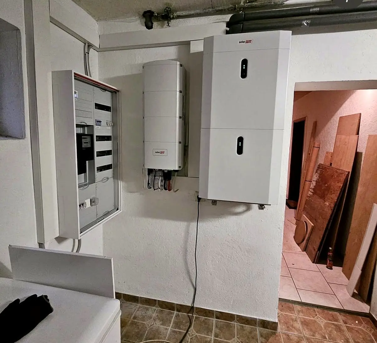 SolarEdge Wechselrichter und Speicher am Zählerschrank